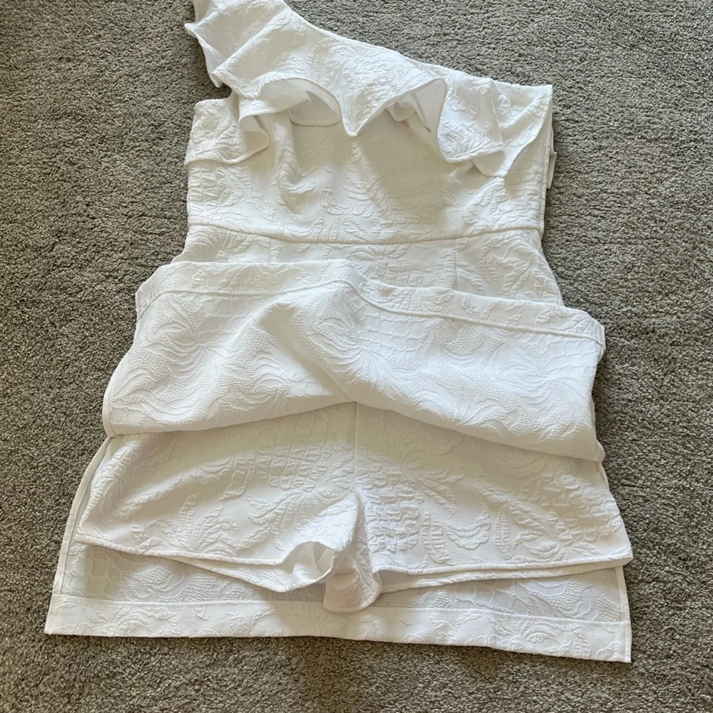 Lilly Pulitzer Kipton One-Shoulder Romper - Picture 3 of 6